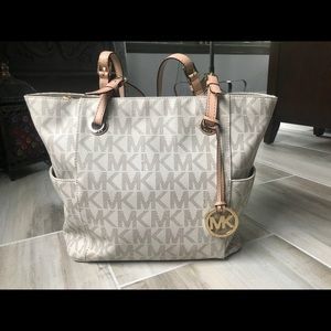 Michael Kors Jet Set Logo Tote